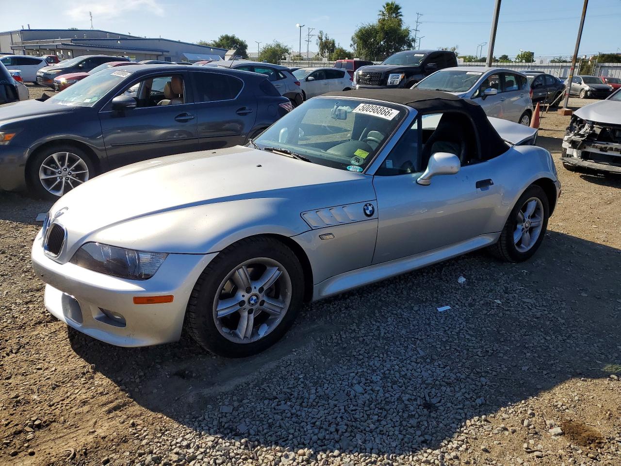 2000 BMW Z3 2.5, VIN WBACH9349YLM91183 — Зад