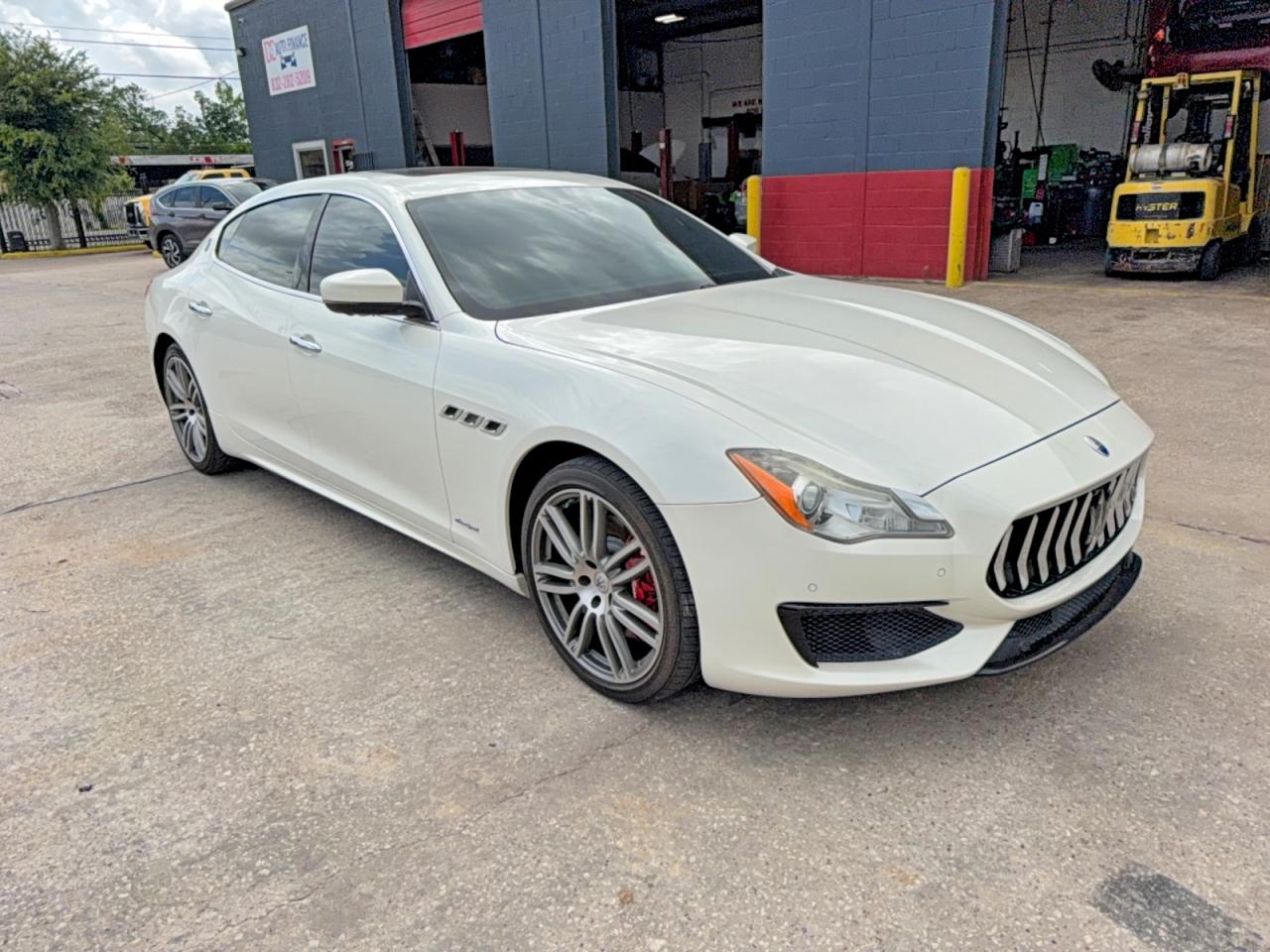 2017 Maserati Quattroporte S GranSport, VIN ZAM56RPS0H1236696 — Обычный износ