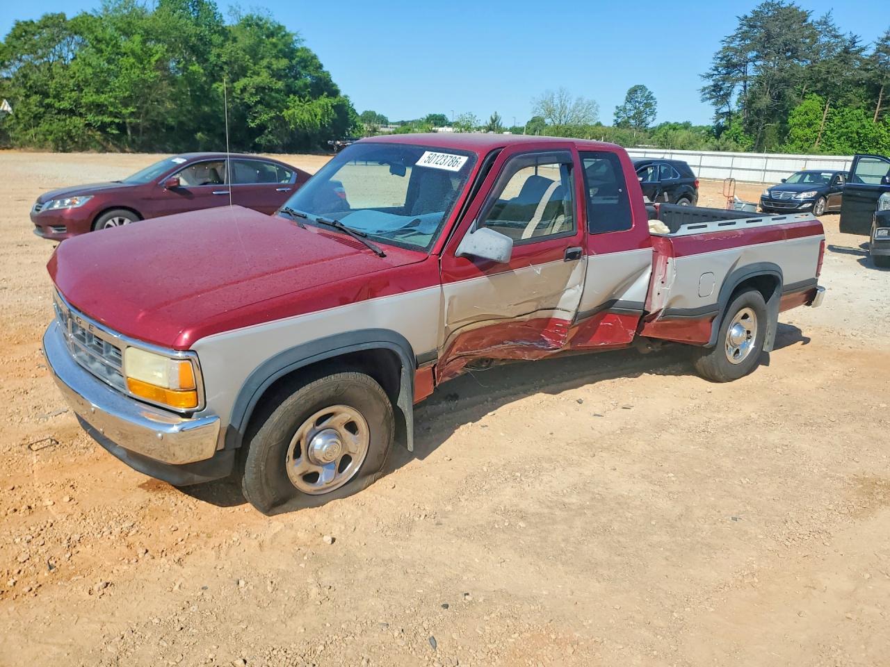 1996 Dodge Dakota, VIN 1B7GL23Y5TS525292 — Бок