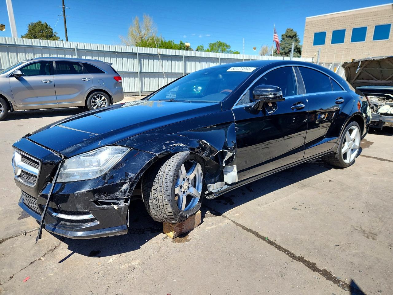 2013 Mercedes-Benz CLS 550, VIN WDDLJ9BBXDA064484 — Front end