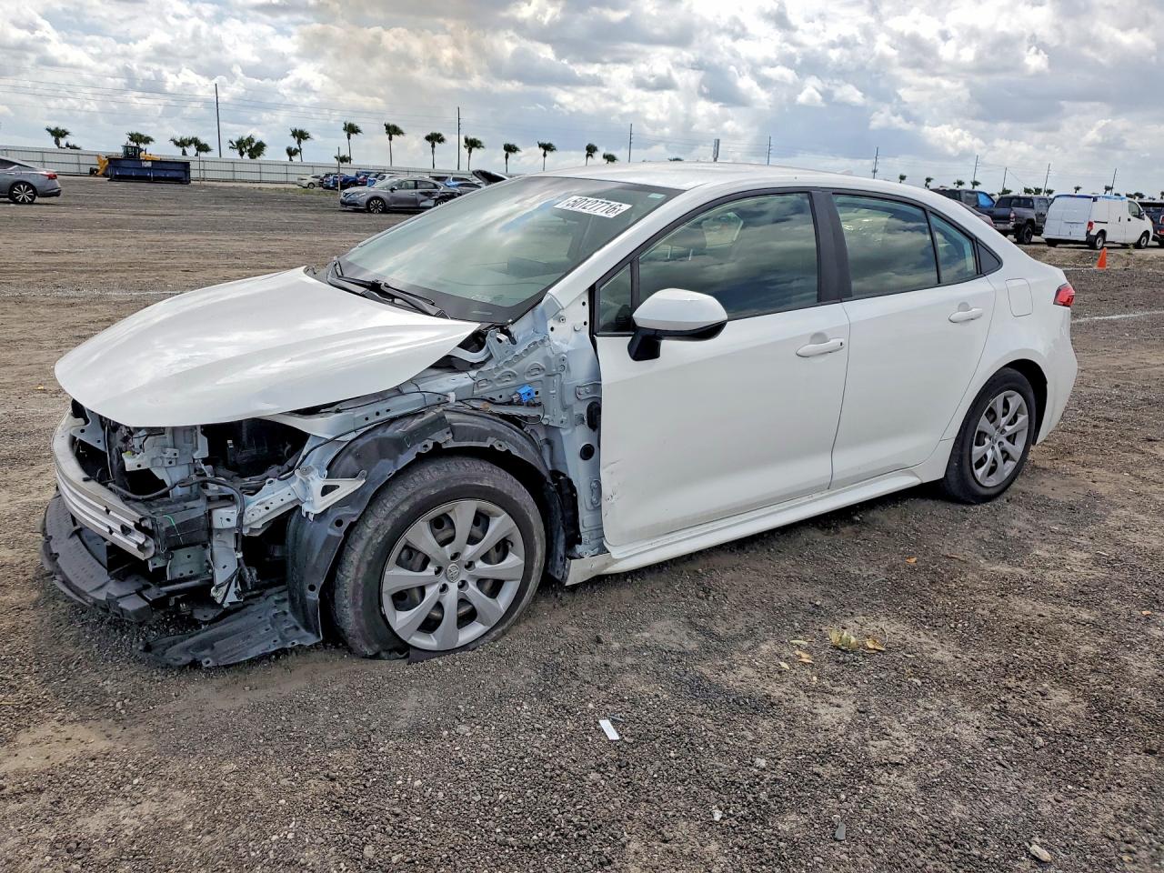 2022 Toyota Corolla LE, VIN JTDEPMAE5N3020950 — Side