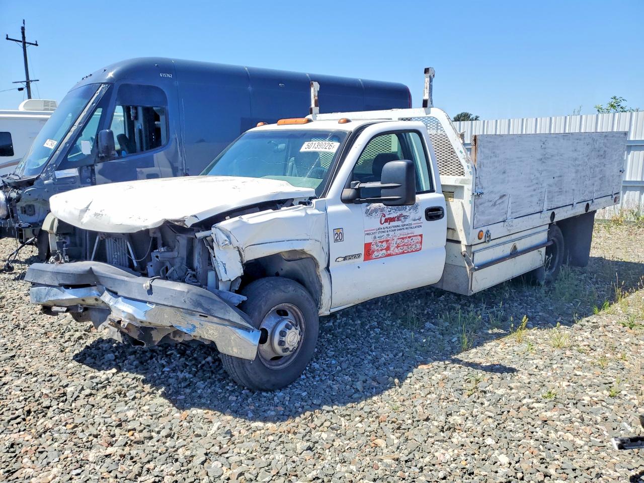 2006 Chevrolet Silverado 3500 WT, VIN 1GBJC34U26E217494 — Перед