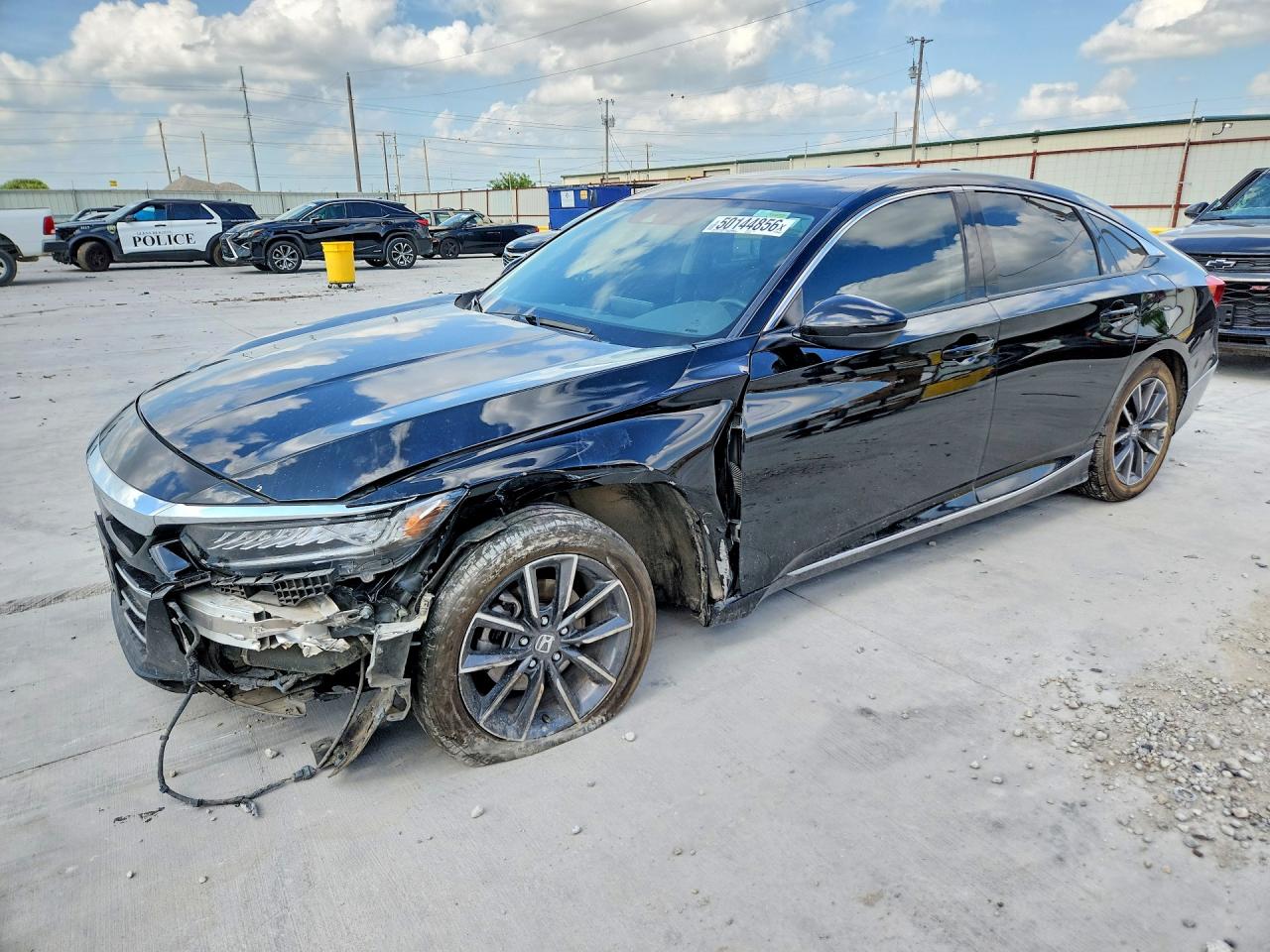 2022 Honda Accord EX-L, VIN 1HGCV1F55NA075447 — Front end