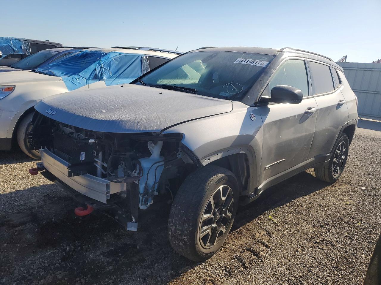 2020 Jeep Compass Trailhawk, VIN 3C4NJDDB0LT195367 — Front end