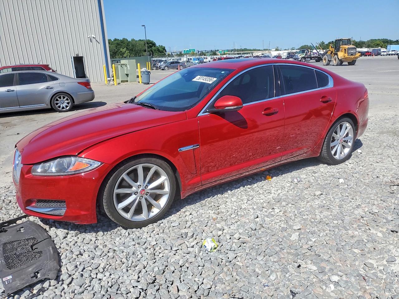 2015 Jaguar XF Portfolio, VIN SAJWA0F71F8U54409 — Minor dents and scratches