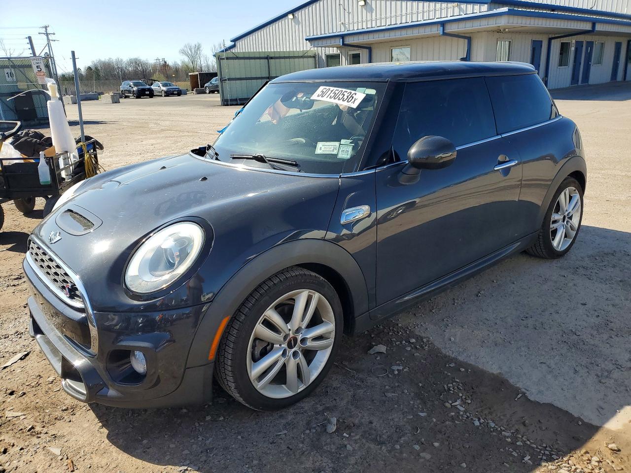 2015 MINI Hardtop S, VIN WMWXP7C54F2A60984 — Бок