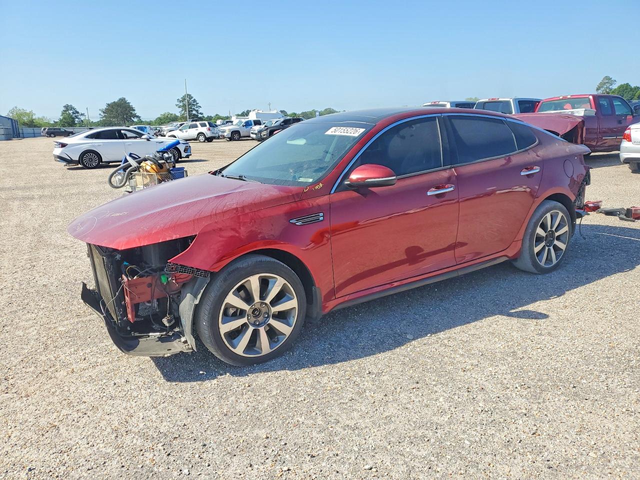 2019 Kia Optima LX, VIN 5XXGT4L3XKG290221 — Rear end