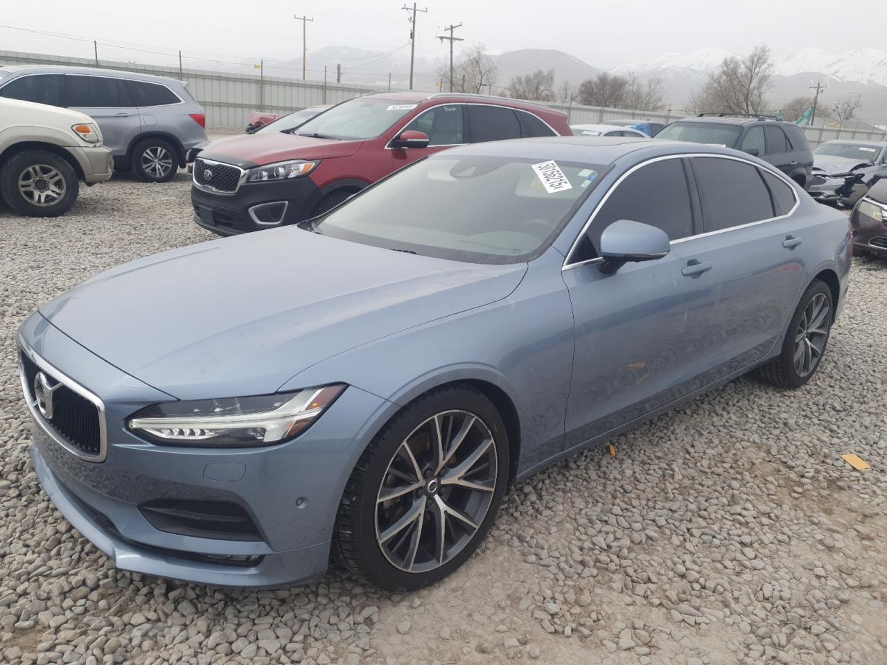 2018 Volvo S90 Momentum, VIN LVY102MK9JP047122 — Frame damage