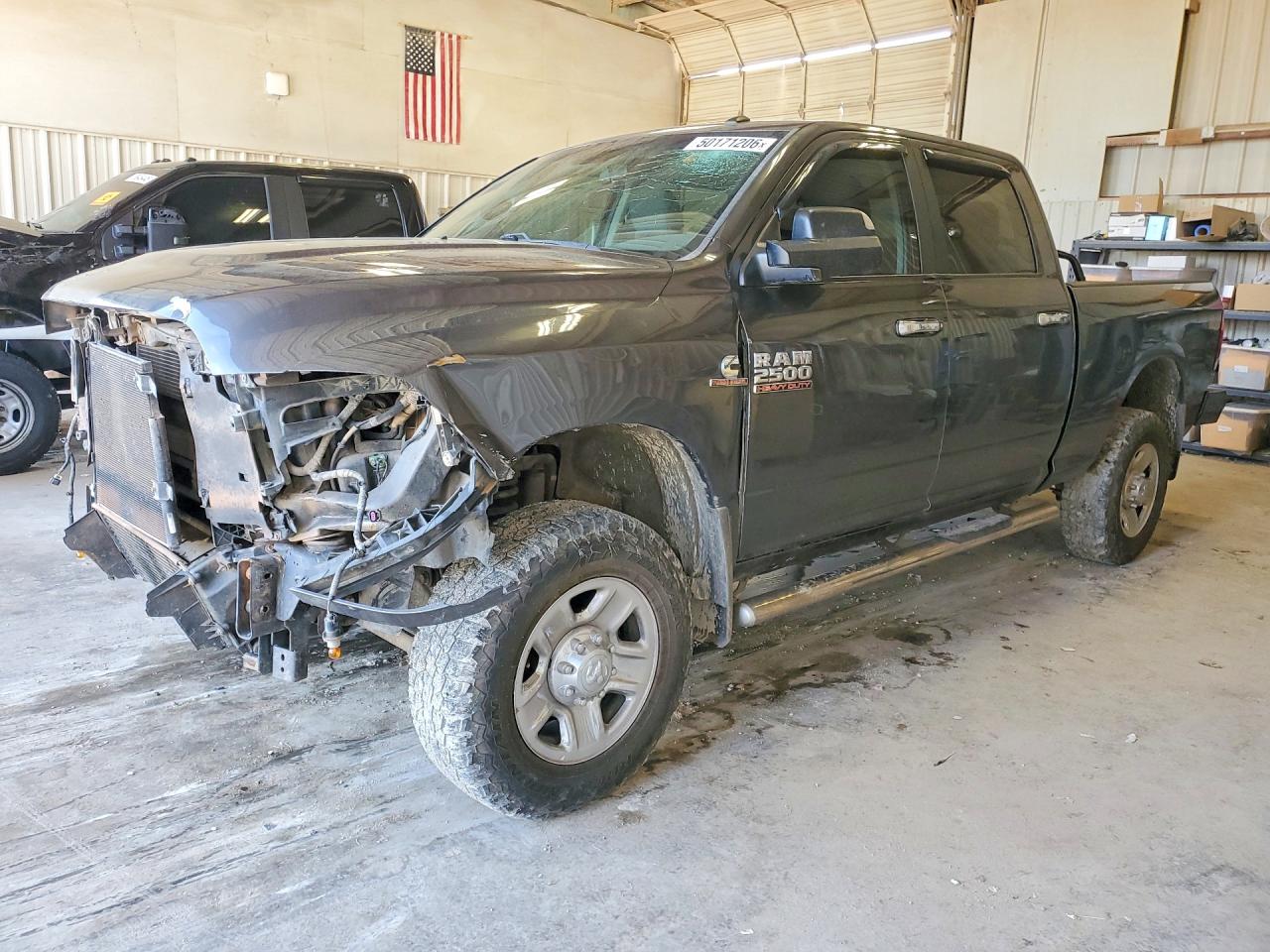 2017 Ram 2500 SLT, VIN 3C6UR5DL8HG674338 — Повреждение рамы