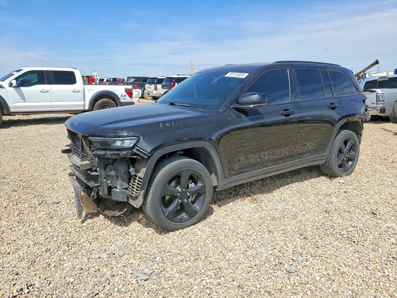 2024 Jeep Grand Cherokee Altitude, VIN 1C4RJHAG3R8939043 — Front end