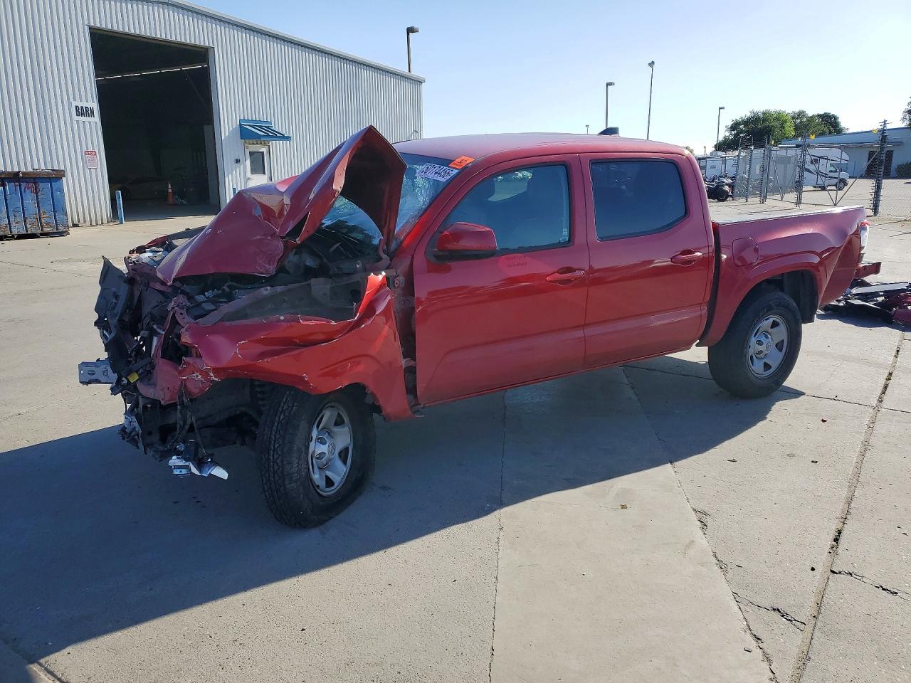 2021 Toyota Tacoma TRD Off Road, VIN 3TMCZ5AN7MM411859 — Front end