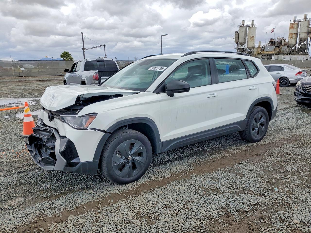 2025 Volkswagen Taos S, VIN 3VV5C7B29SM052880 — Front end