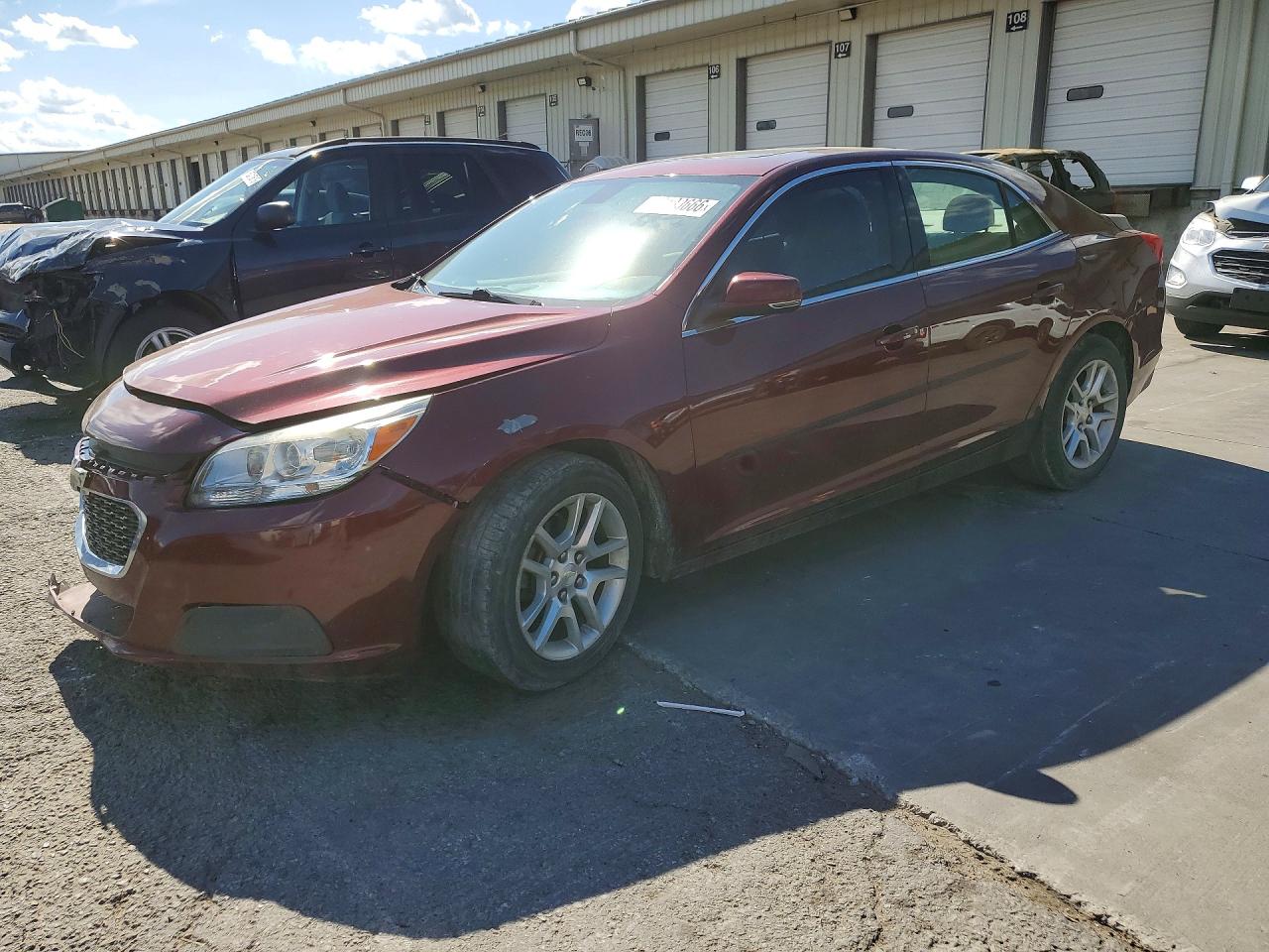 2015 Chevrolet Malibu LT, VIN 1G11C5SL6FF293059 — Front end
