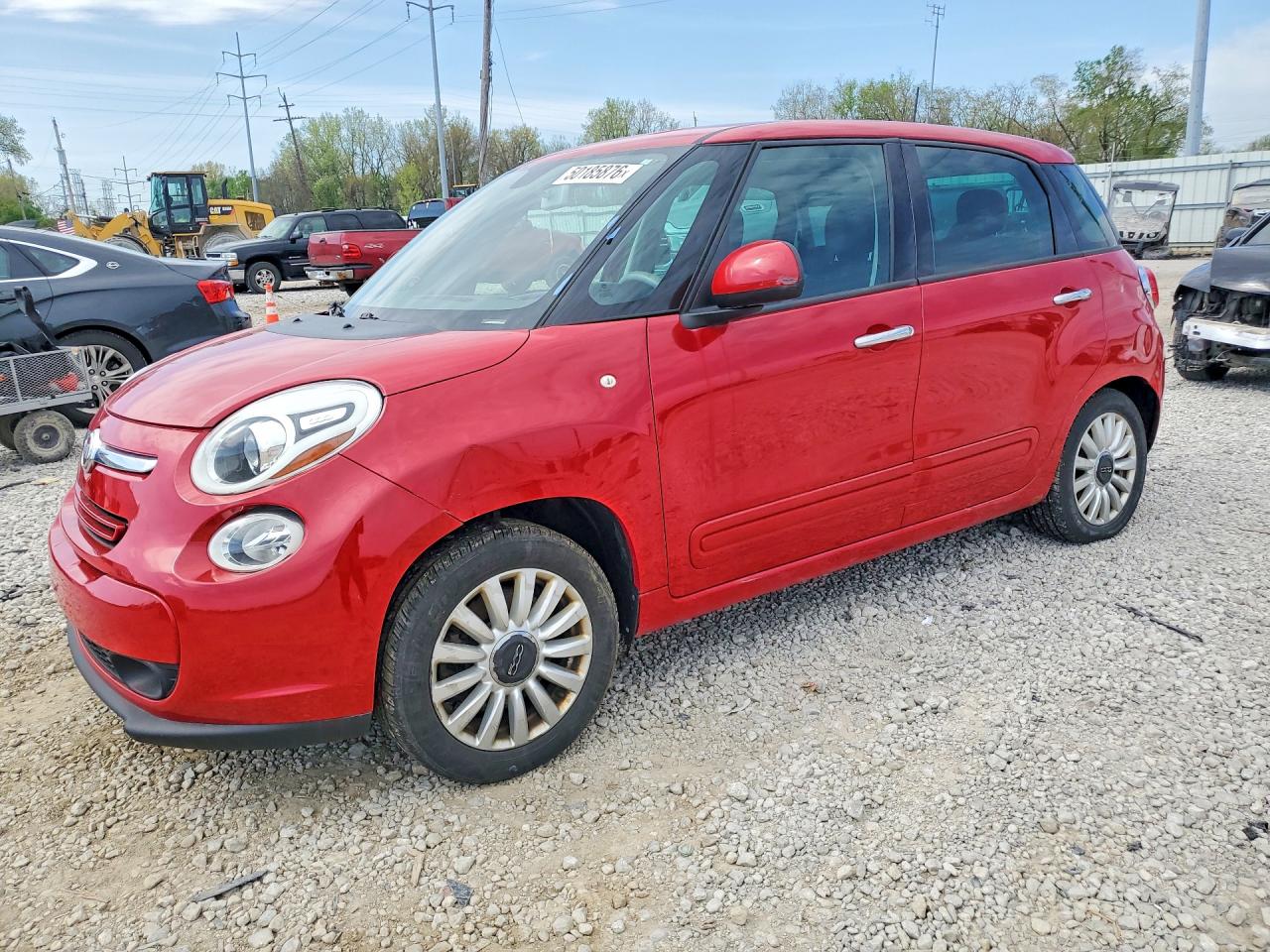 2014 FIAT 500L Easy, VIN ZFBCFABH6EZ013829 — Бок
