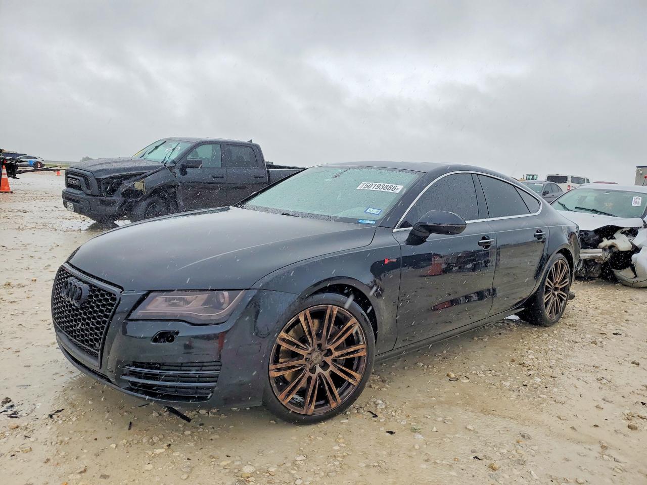 2013 Audi A7 Premium Plus, VIN WAUYGAFC4DN052825 — Зад