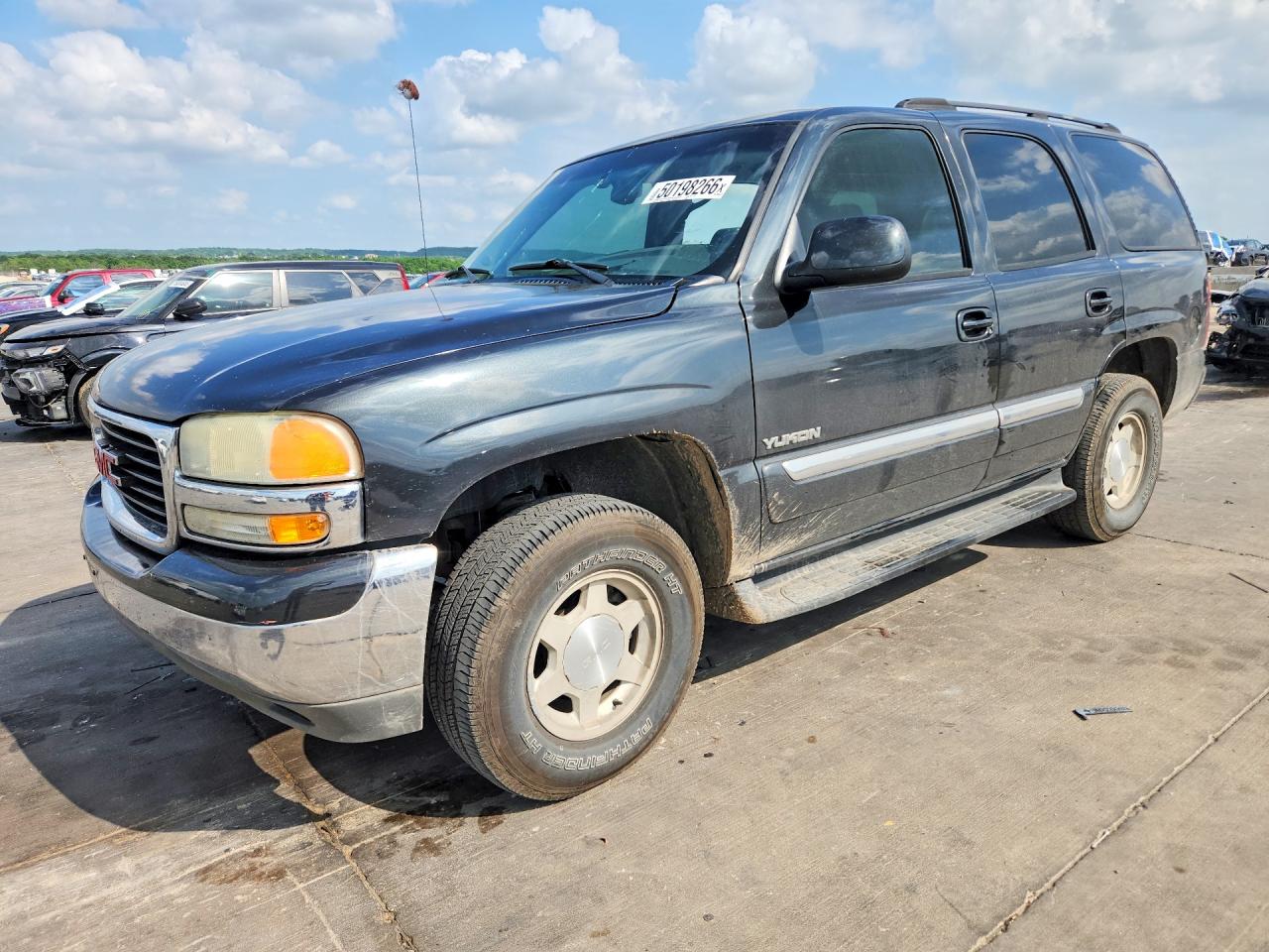 2003 GMC Yukon SLT, VIN 1GKEC13ZX3J337291 — Бок