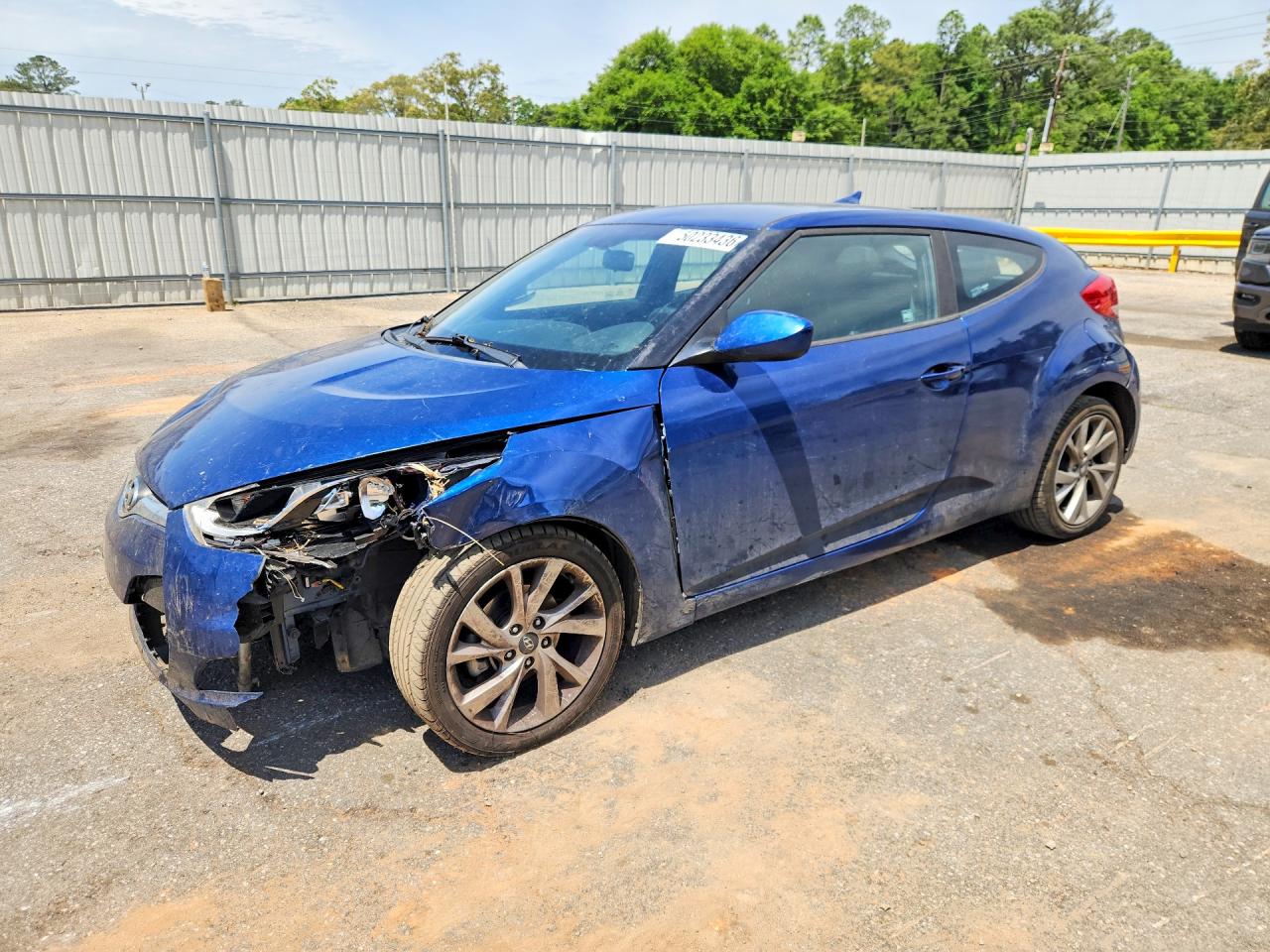 2016 Hyundai Veloster, VIN KMHTC6AD9GU302104 — Front end