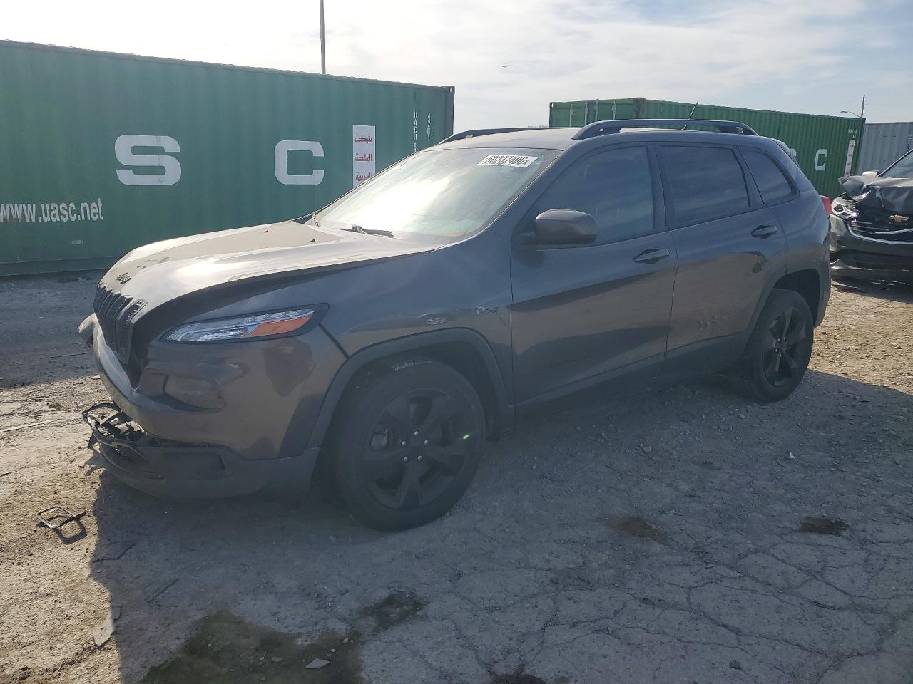 2015 Jeep Cherokee Latitude Altitude, VIN 1C4PJLCS2FW781166 — Перед