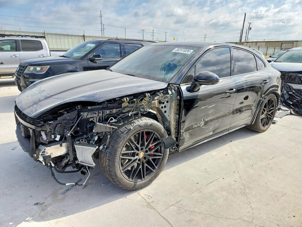 2025 Porsche Cayenne GTS, VIN WP1BG2AY3SDA45187 — Stripped