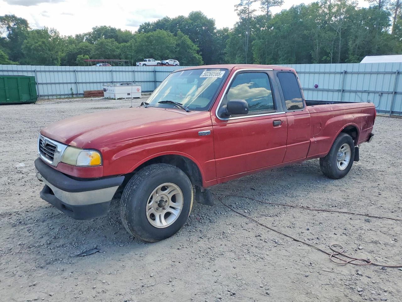 1998 Mazda B-Series SE, VIN 4F4YR16C8WTM46332 — Бок