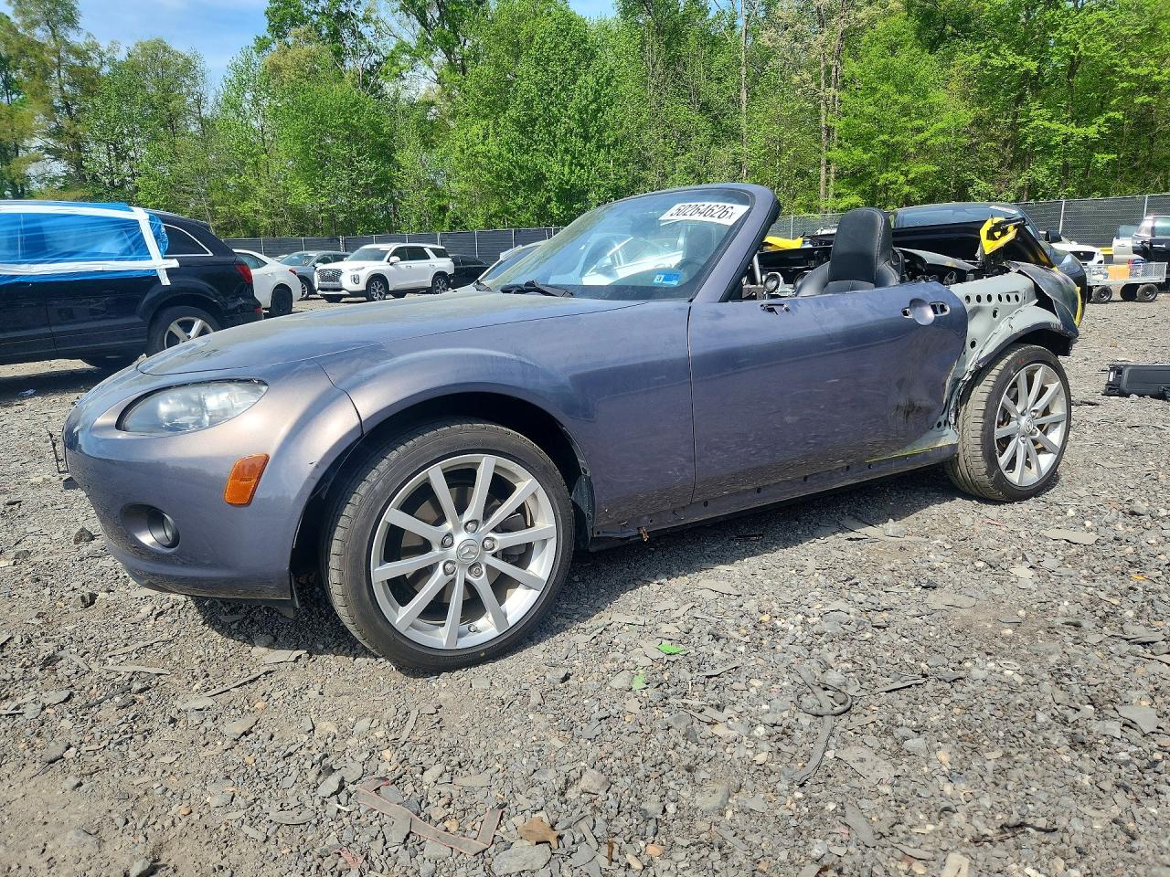 2008 Mazda MX-5 Miata Grand Touring, VIN JM1NC26F080154255 — Side
