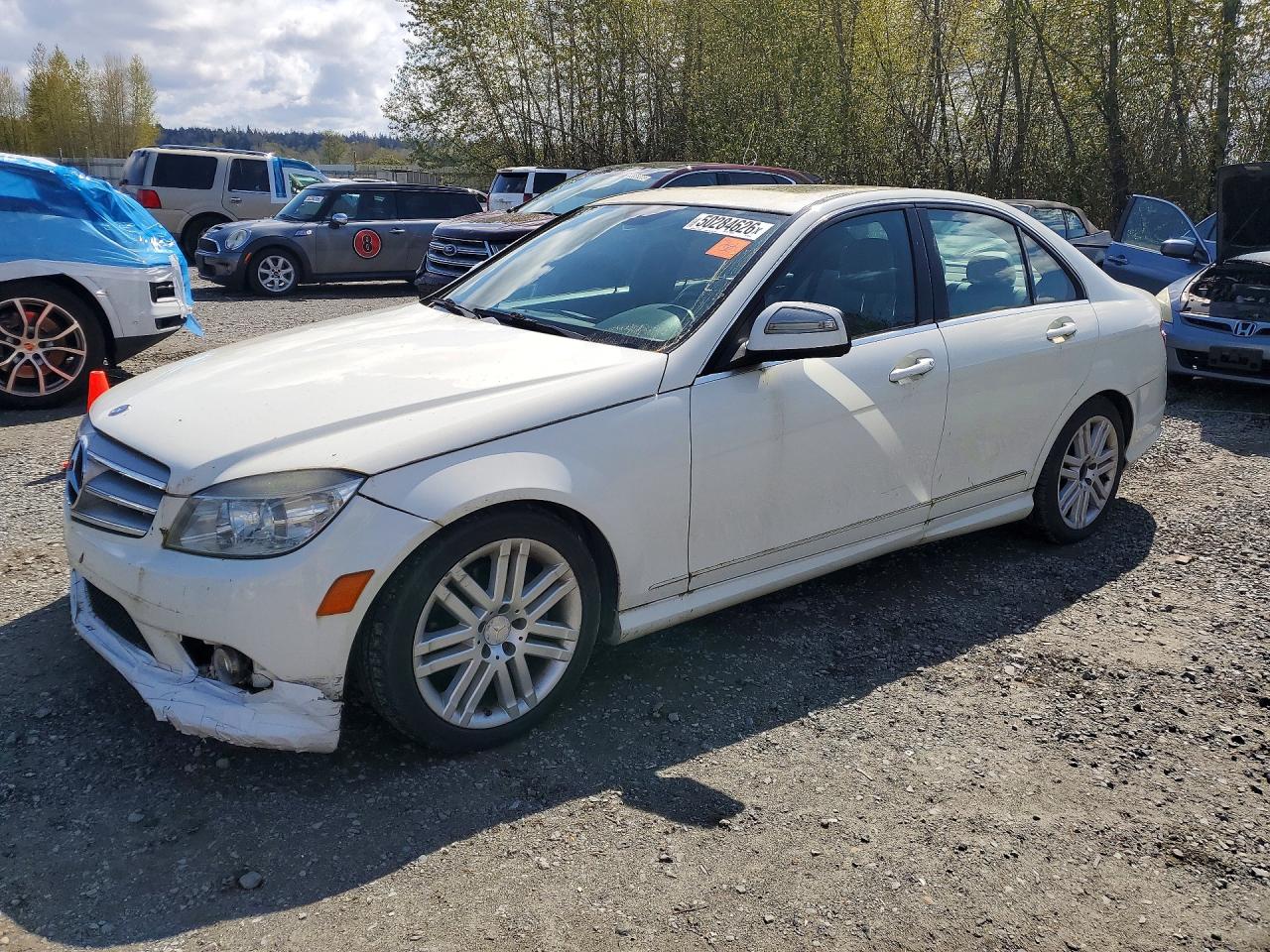 2009 Mercedes-Benz C 280 Luxury, VIN WDDGF81XX9R061894 — Front end