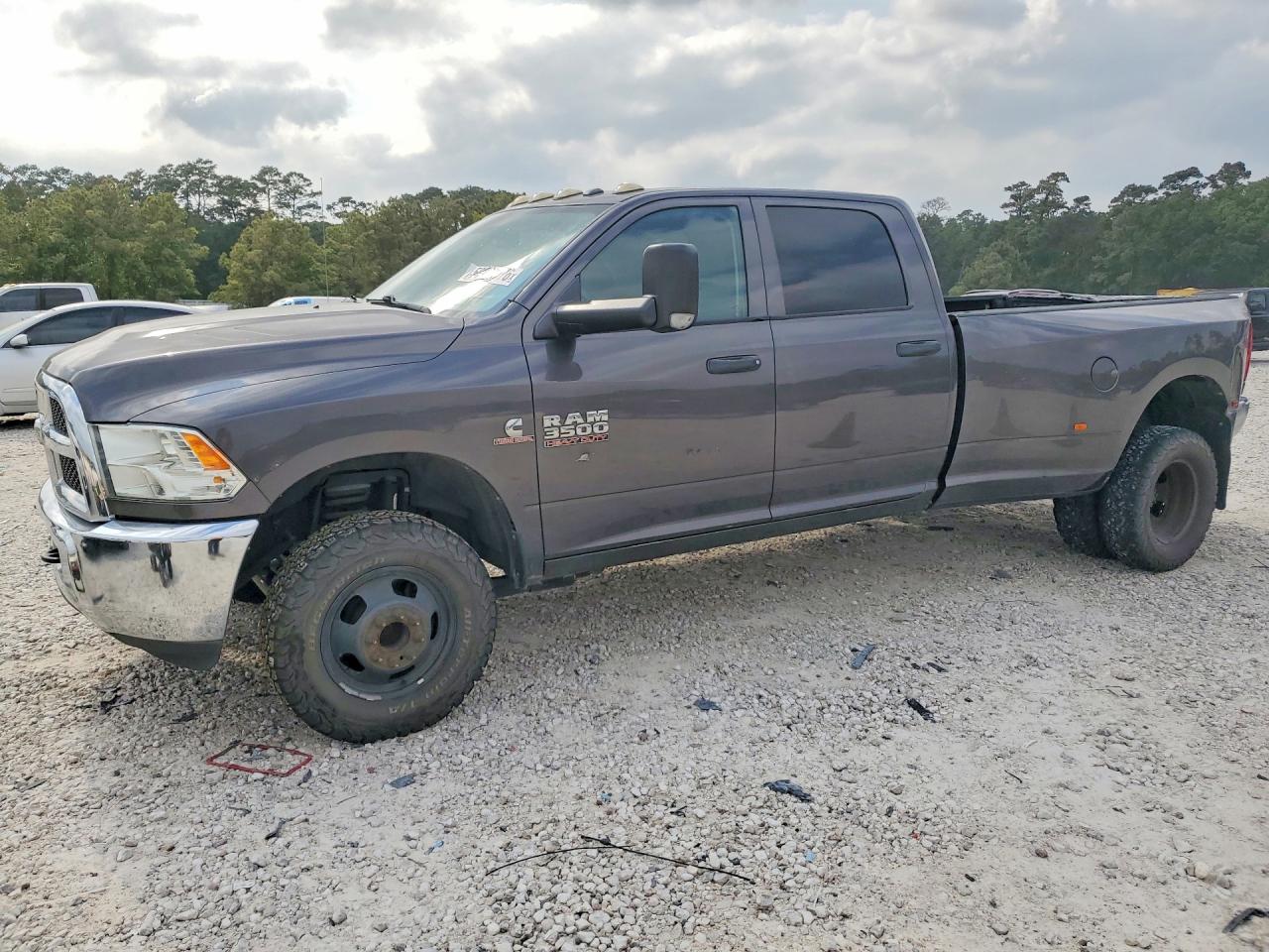 2016 Ram 3500 Tradesman, VIN 3C63RRGL3GG276922 — Front end