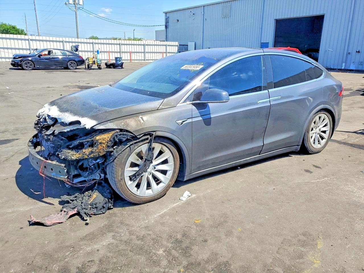 2018 Tesla Model X 75D, VIN 5YJXCDE21JF114986 — Engine fire
