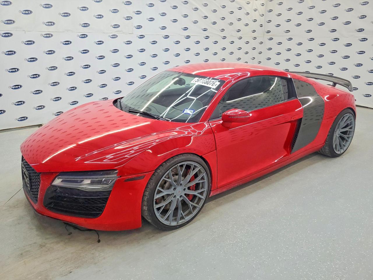 2015 Audi R8, VIN WUAAUAFG1F7000899 — Side