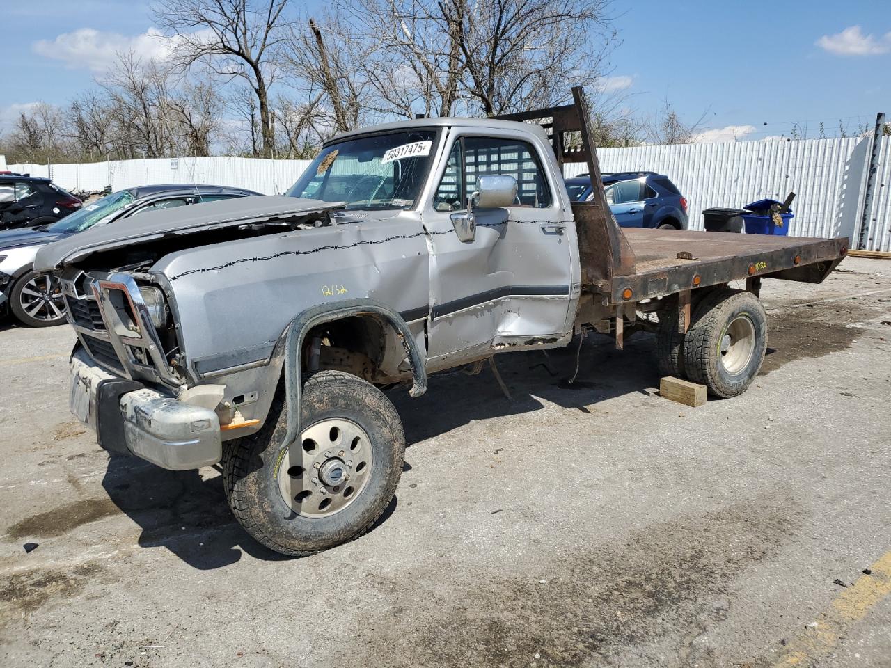 1992 Dodge D/W 250, VIN 1B7KM26C0NS501198 — Перед