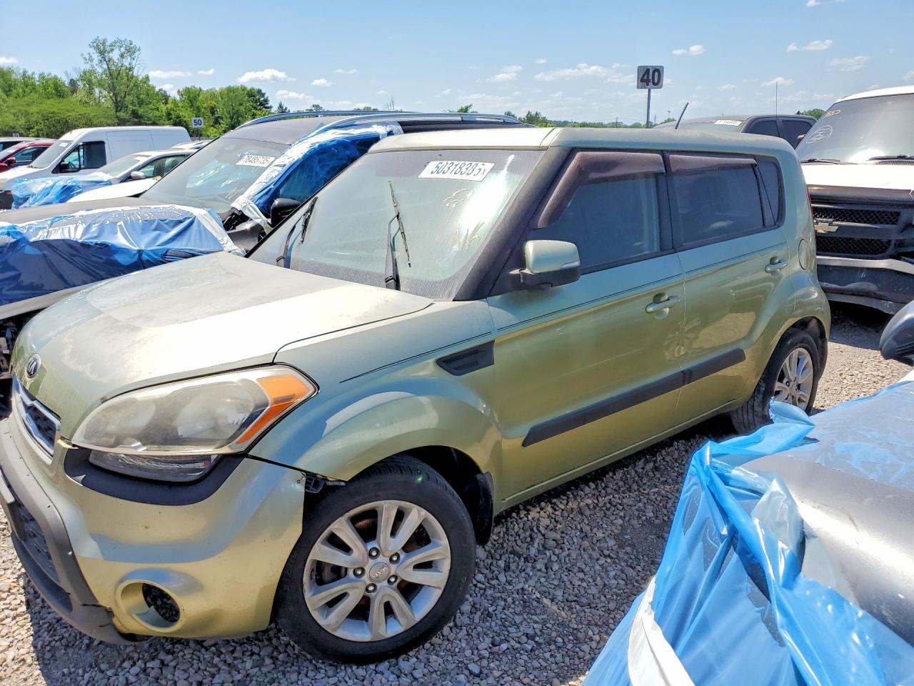 2013 Kia Soul +, VIN KNDJT2A60D7606695 — Front end