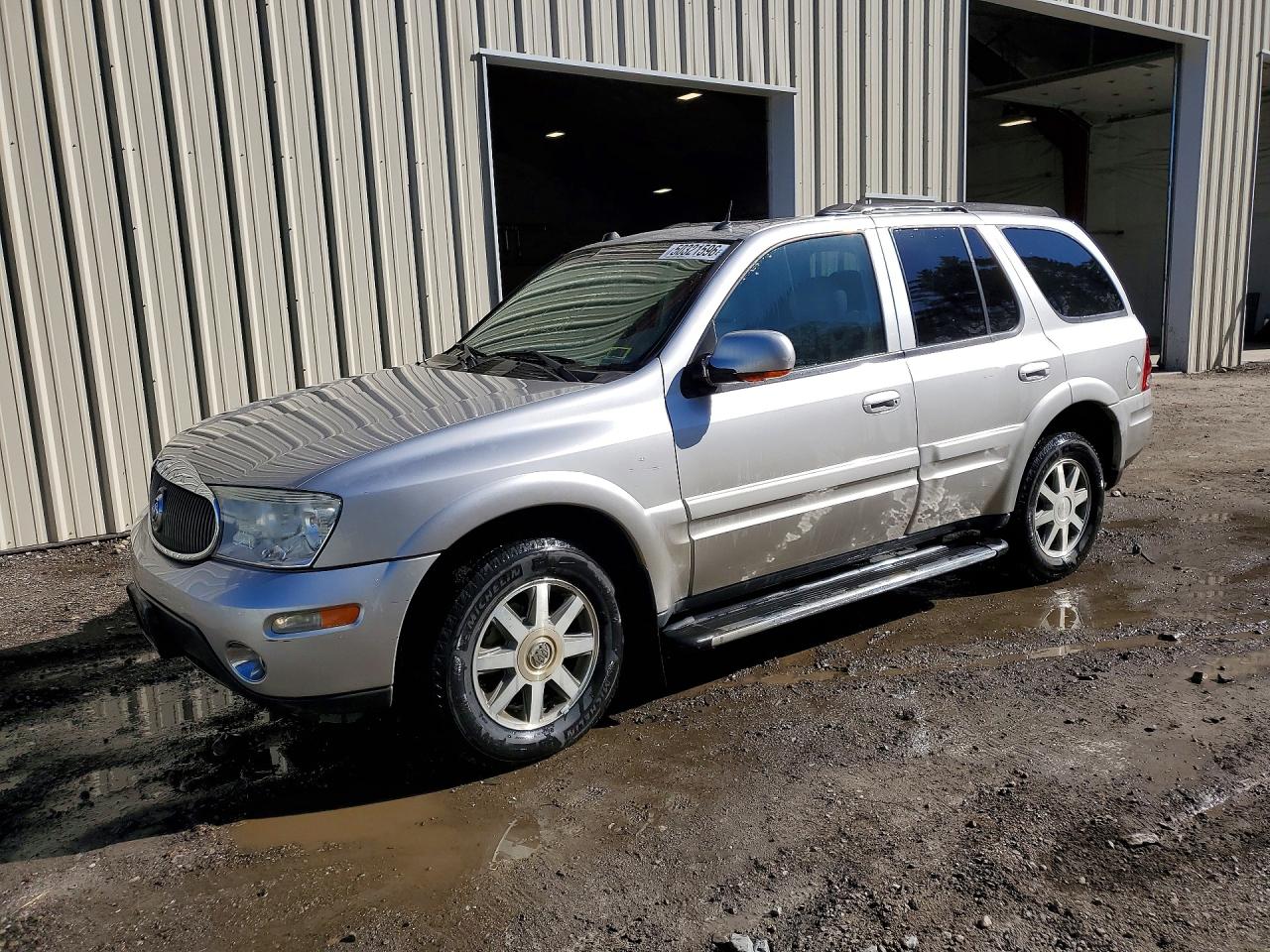 2005 Buick Rainier CXL, VIN 5GADT13S752172132 — Rear end