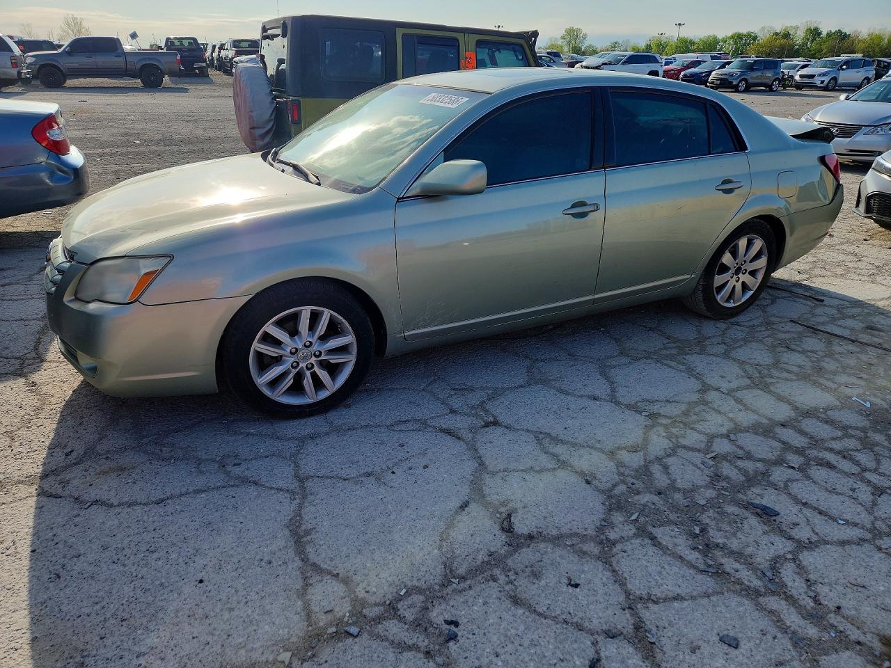 2006 Toyota Avalon Limited, VIN 4T1BK36B26U092805 — Rear end