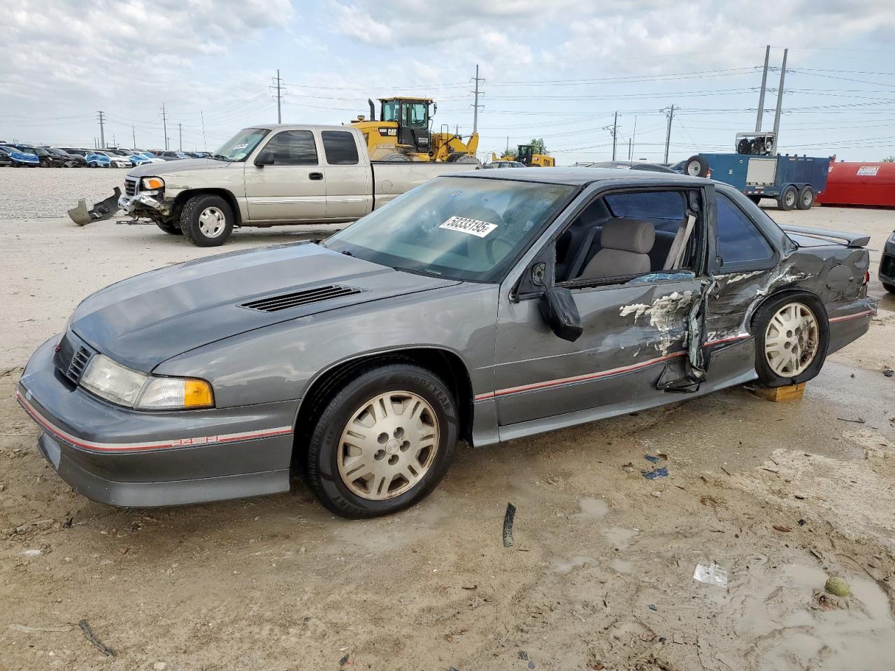 1992 Chevrolet Lumina, VIN 2G1WP14X4N9107612 — Side