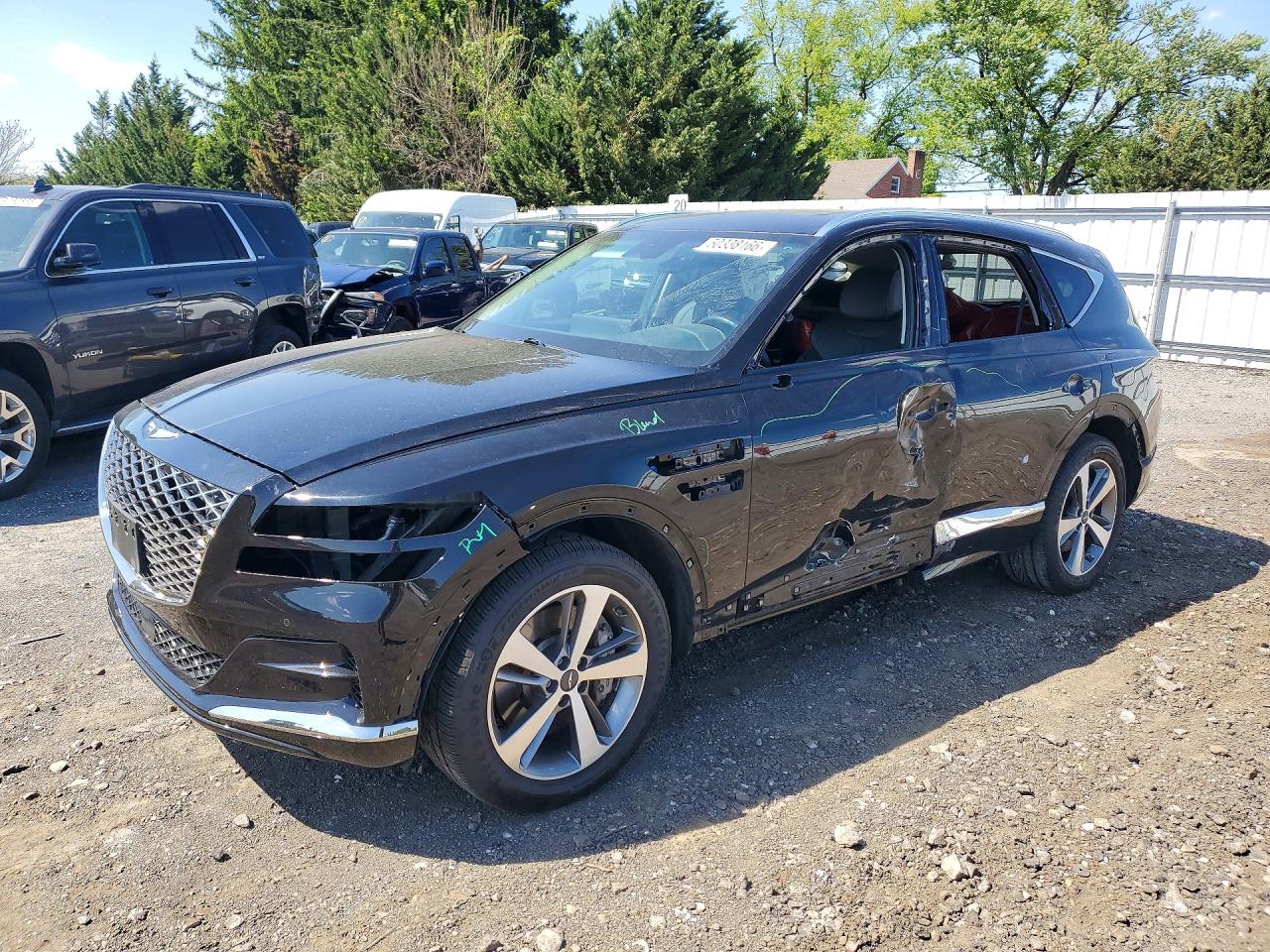 2021 Genesis GV80, VIN KMUHCESCXMU056537 — Side