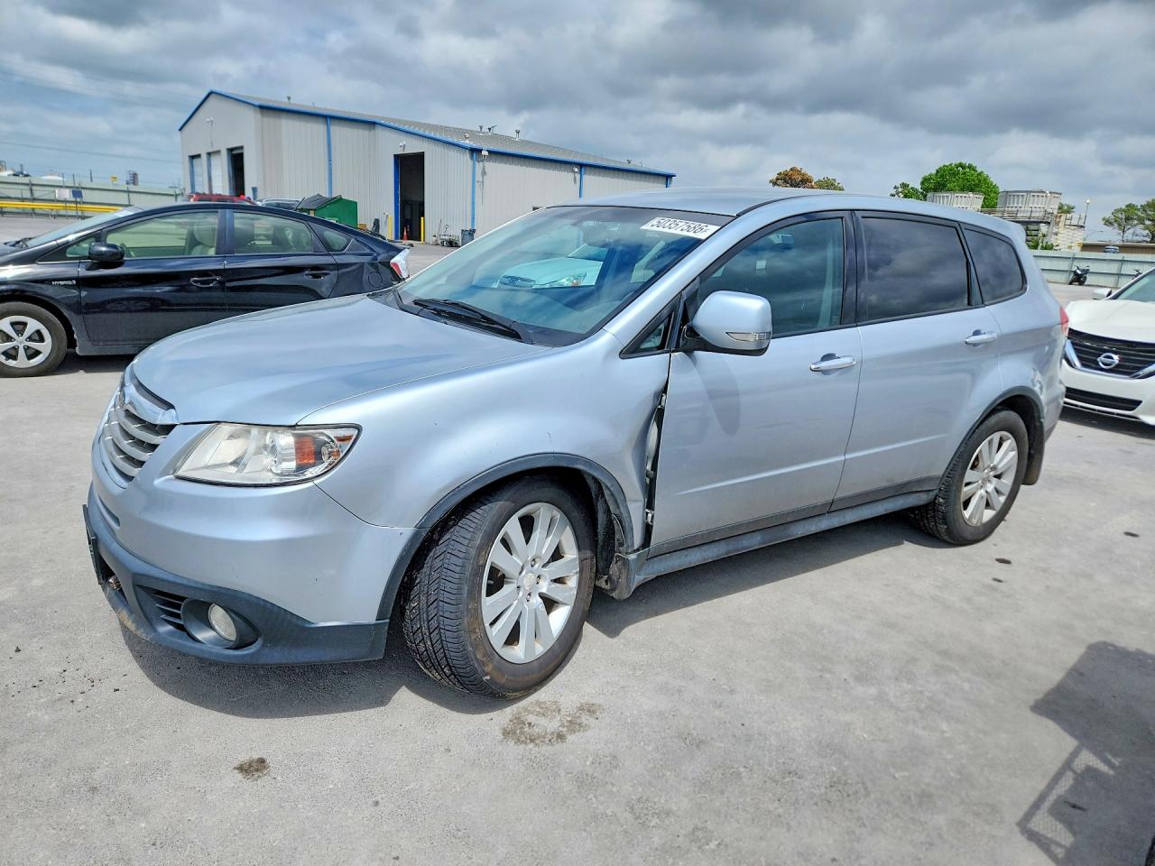 2012 Subaru Tribeca Limited, VIN 4S4WX9GD3C4400775 — Front end