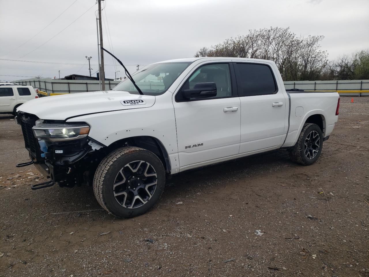 2025 Ram 1500 Laramie, VIN 1C6SRFJP9SN640928 — Повреждение рамы