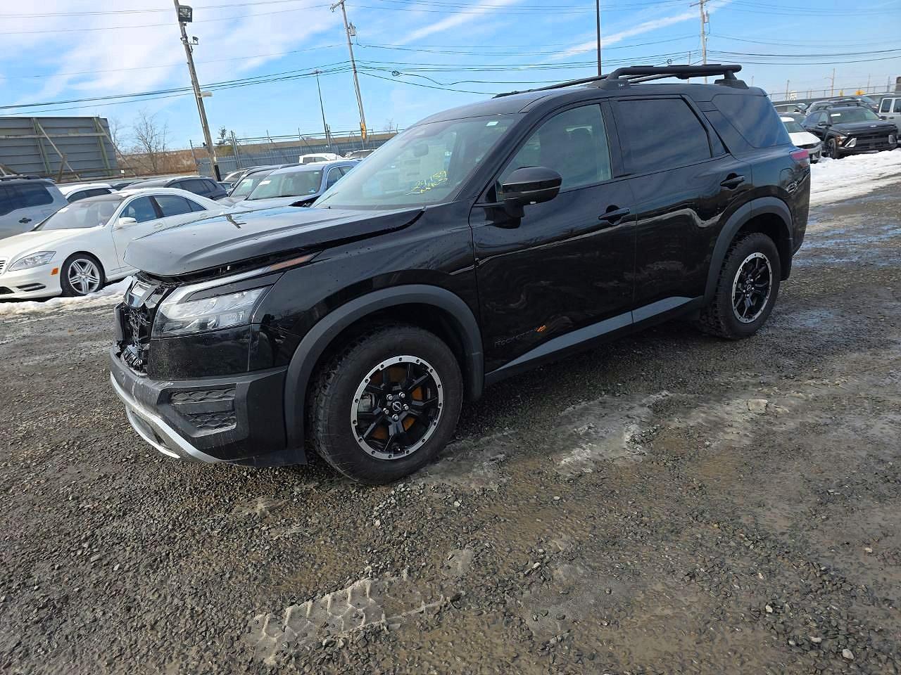 2023 Nissan Pathfinder Rock Creek, VIN 5N1DR3BD5PC263453 — Перед
