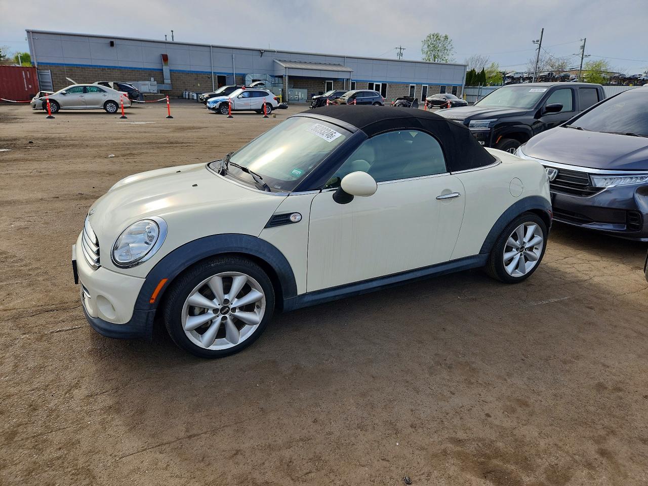 2013 MINI Roadster, VIN WMWSY1C51DT625491 — Rear end