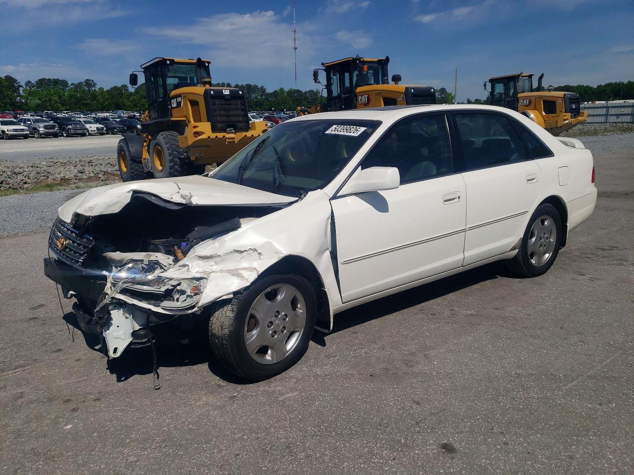 2004 Toyota Avalon XLS, VIN 4T1BF28B54U367902 — Front end