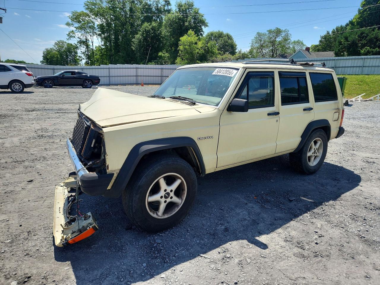1988 Jeep Cherokee, VIN 1JCMW7416JT118175 — Front end