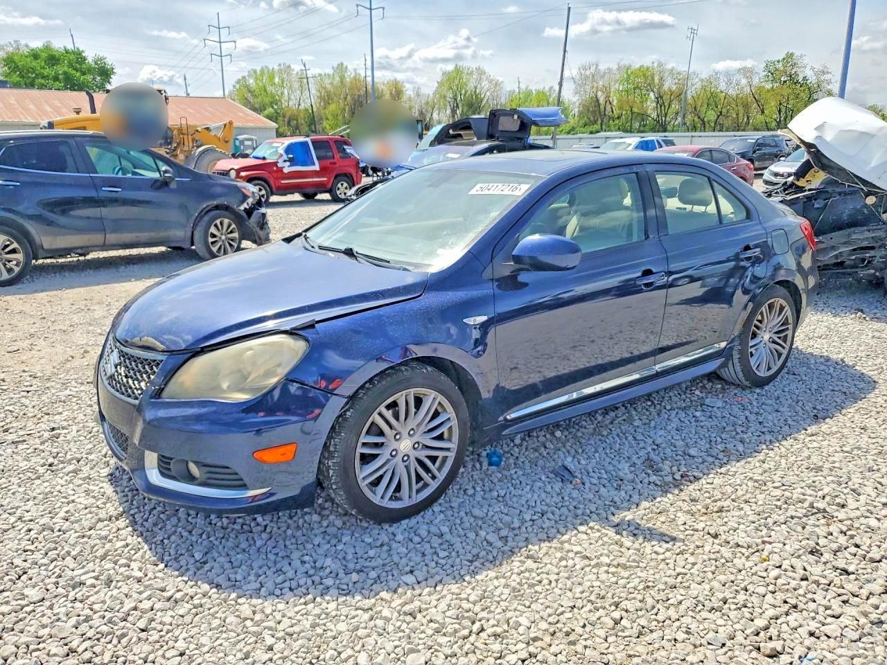 2011 Suzuki Kizashi SLS Sport, VIN JS2RF9A89B6110646 — Front end