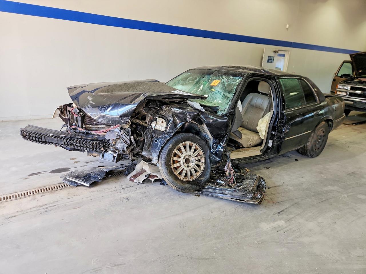 2010 Mercury Grand Marquis LS, VIN 2MEBM7FV0AX628134 — All over
