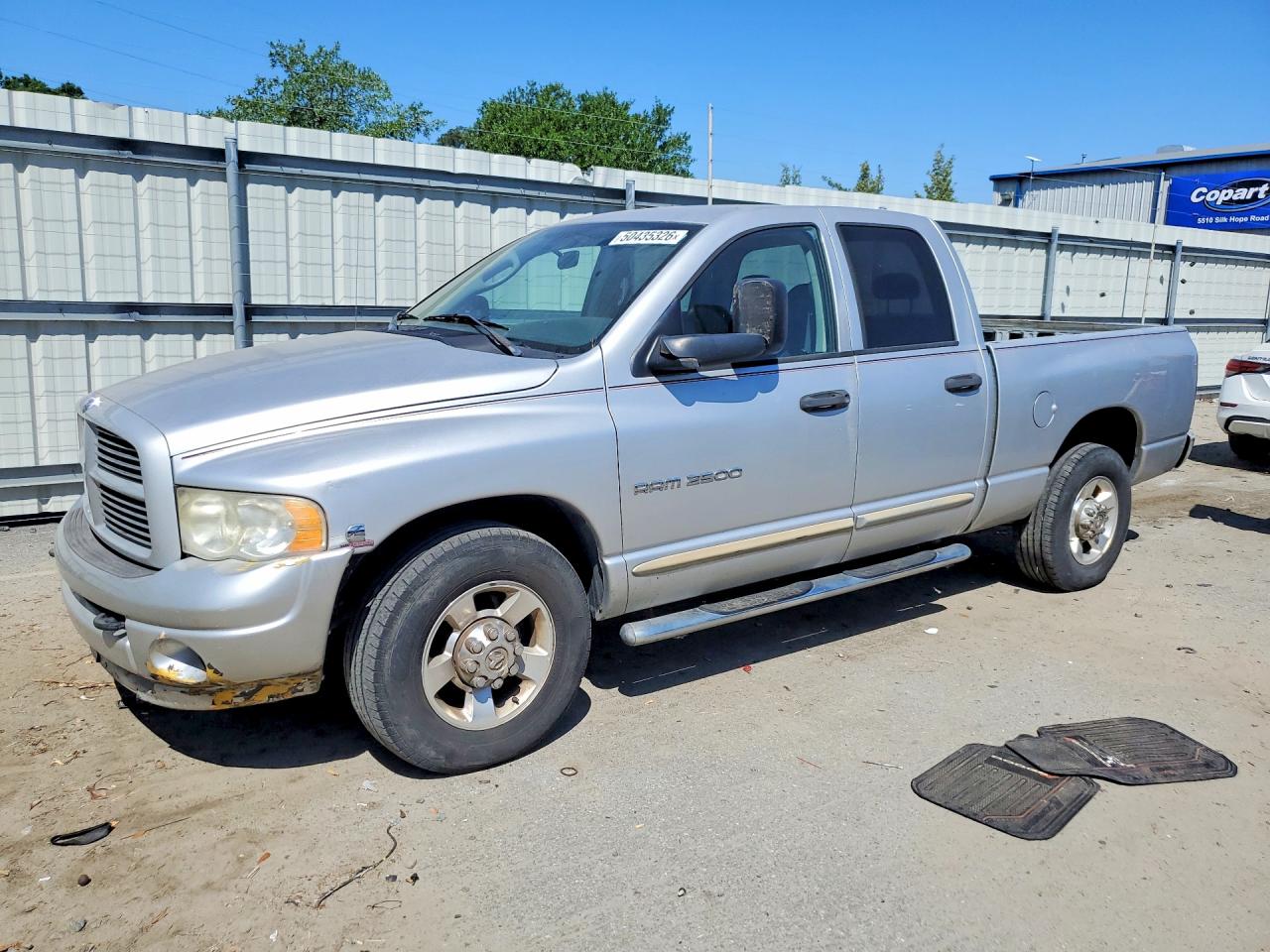 2005 Dodge RAM, VIN 3D3KR28C05G824874 — Перед