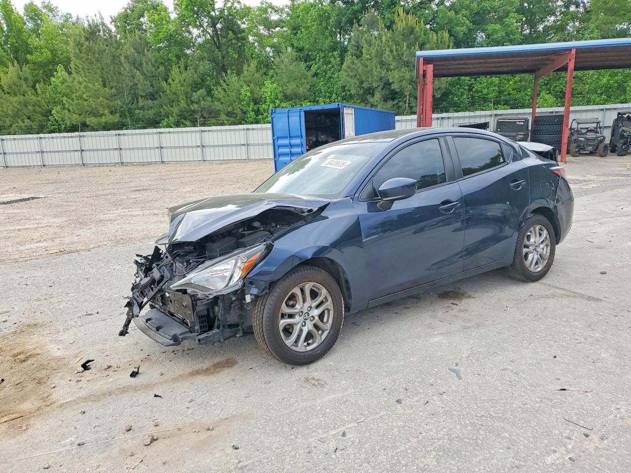 2017 Toyota Yaris, VIN 3MYDLBYV1HY156491 — Front end