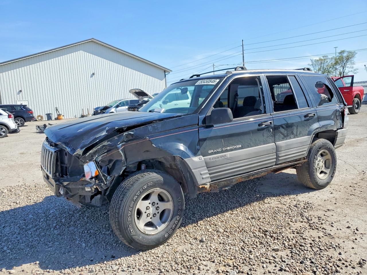 1996 Jeep Grand Cherokee Laredo, VIN 1J4GZ58S6TC356568 — Front end