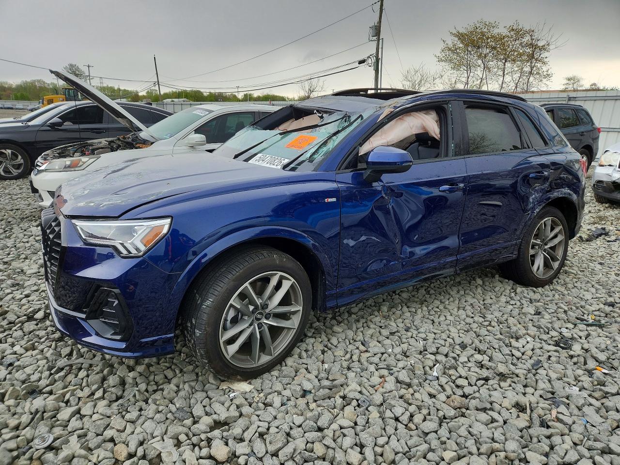 2024 Audi Q3 S line Premium, VIN WA1DECF3XR1182250 — Roof