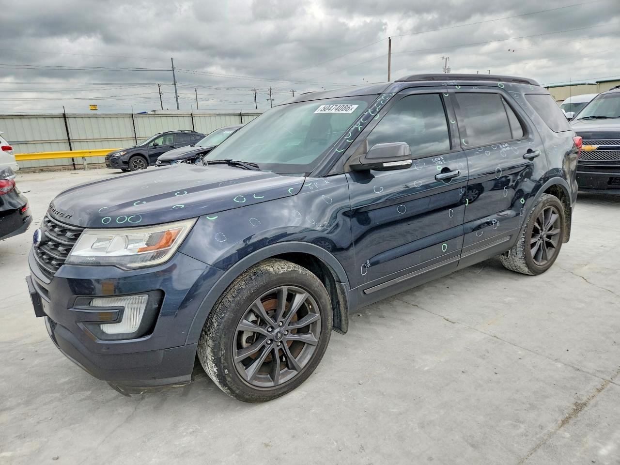2017 Ford Explorer XLT, VIN 1FM5K7DH4HGC31846 — Rear end