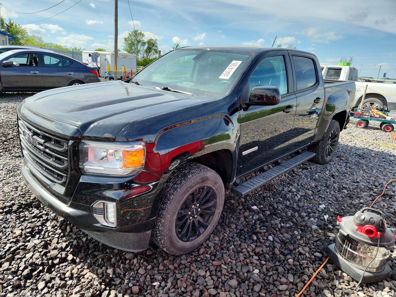 2022 GMC Canyon 4WD Elevation, VIN 1GTG6CEN8N1328108 — Hail