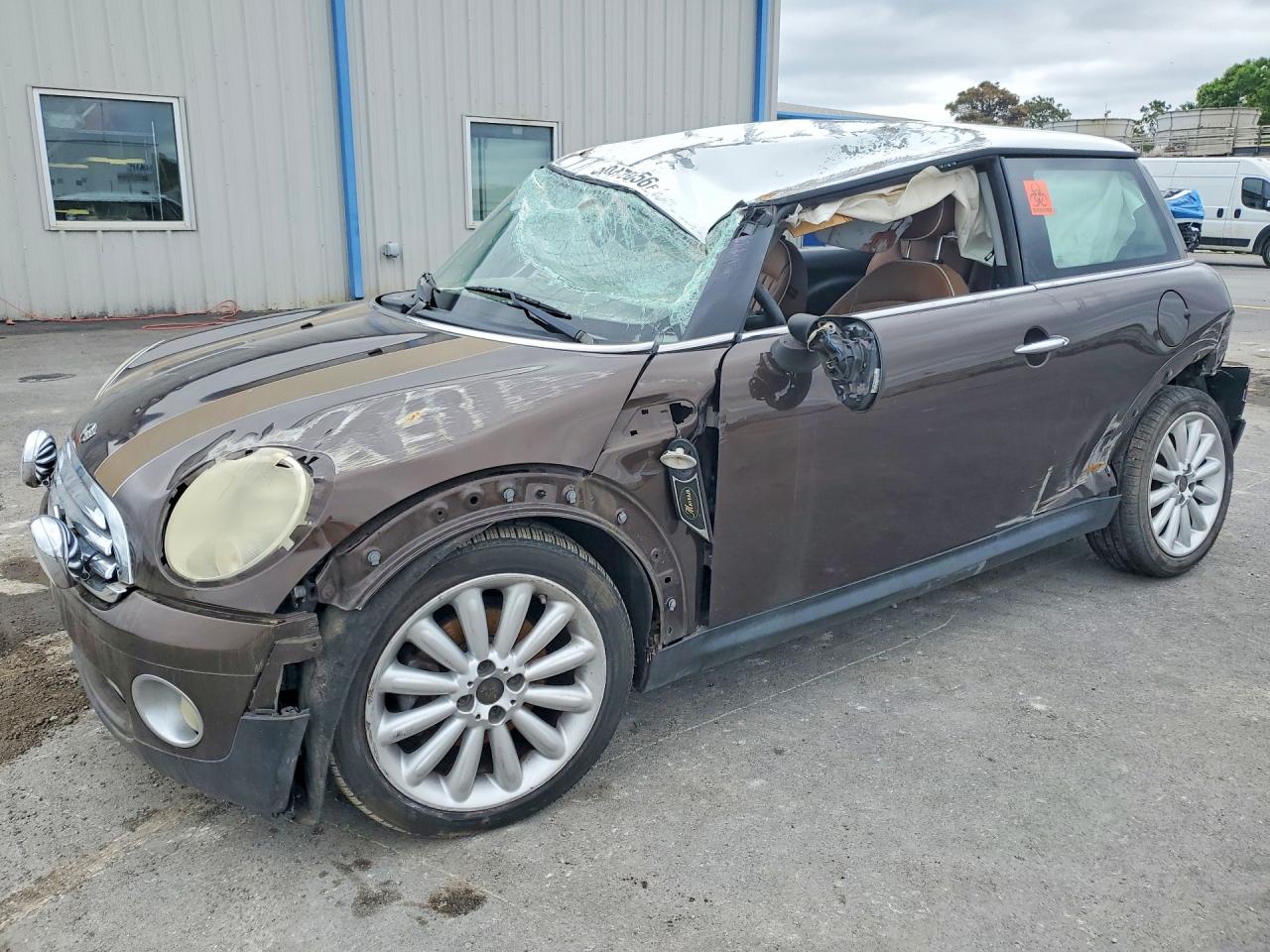 2010 MINI Hardtop, VIN WMWMF3C50ATU79106 — Крыша